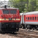Railway News: झारखंड-बिहार के लोगों का इस बार दुर्गापूजा का मजा हुआ किरकिरा, रेलवे के एक फैसले से बढ़ गयी टेंशन, टिकट लेने से पहले पढ़िये ये जरूरी खबर