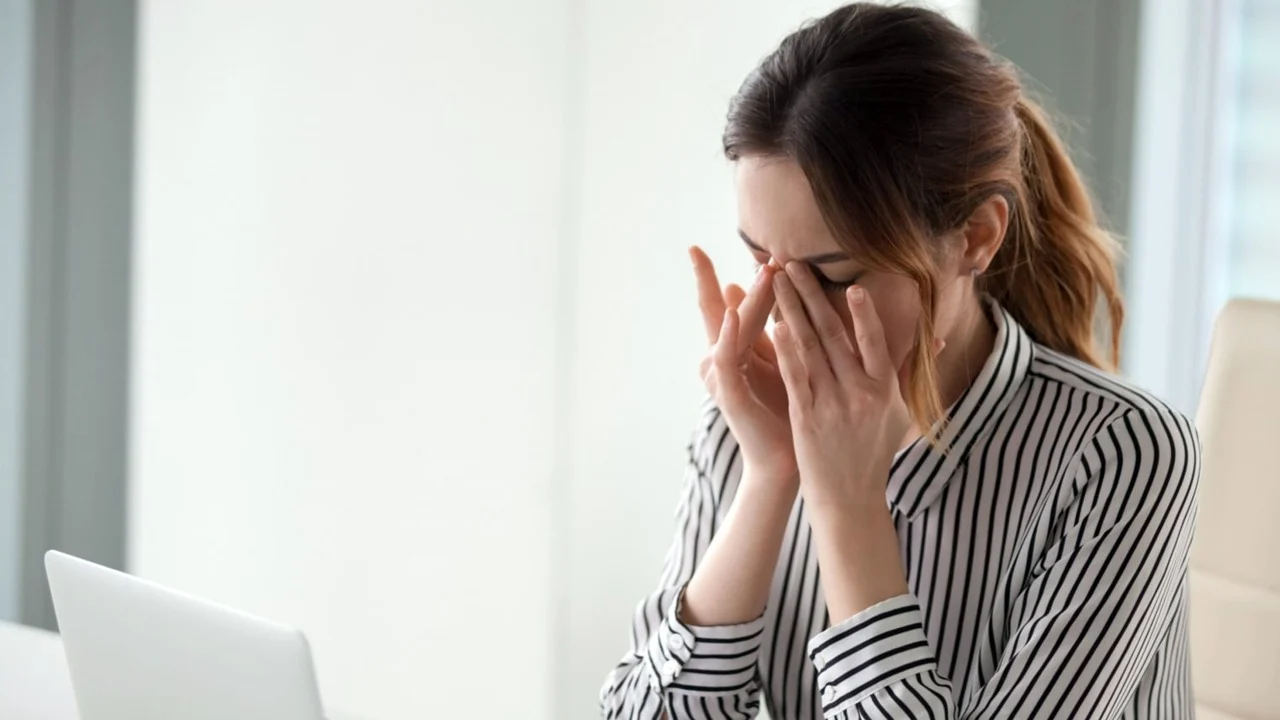 head pain eye problem