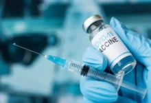 injection vaccine FILE FOTO