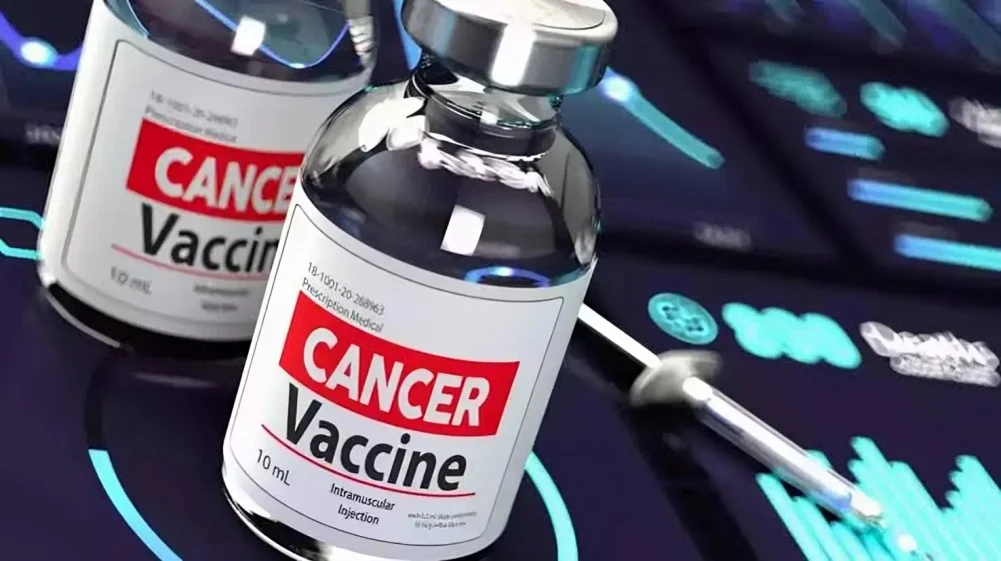 cancer vaccine पर्सनलाइज्ड वैक्सीन से मेलेनोमा लौटने का जोखिम 42% कम, ट्रायल में बड़ी सफलता