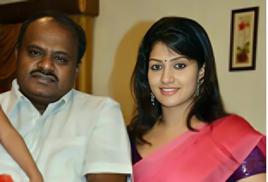 hd kumarswami and radhika