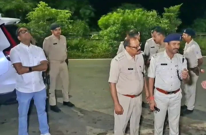 jamshedpur encounter रेस्टोरेंट फायरिंग के आरोपी के साथ पुलिस का इनकाउंटर
