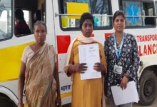 लोहरदगा में सात साल बाद लौटी बेटी।