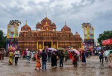 Weather Update: दुर्गापूजा के दौरान झारखंड में बारिश की संभावना। जानें 16 से 20 अक्टूबर तक कैसा रहेगा मौसम और पंडाल घूमने से पहले क्या रखें ध्यान।
